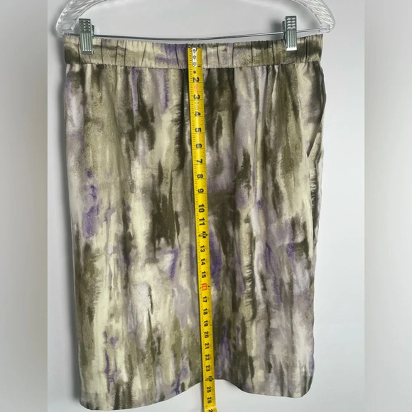 Chicos Midi Skirt Purple Green Cream Watercolor Abstract Design Size 1 (sz 8) - Picture 4 of 12